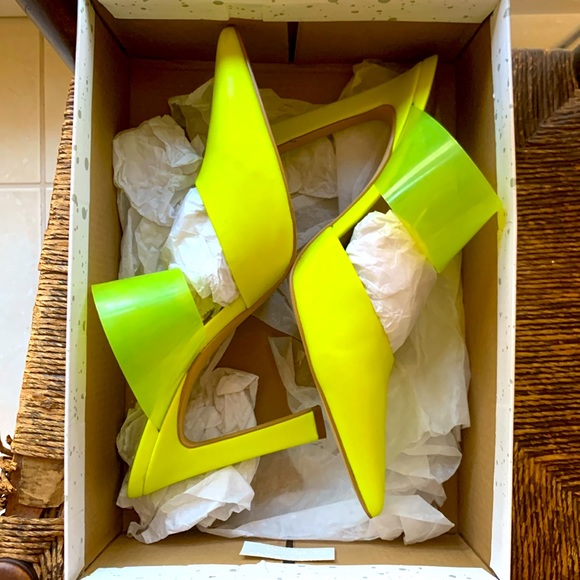 Neon Yellow/Green backless heels - Picture 5 of 7